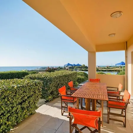 Saltwater Pool Flat In Chania דירה חאניה