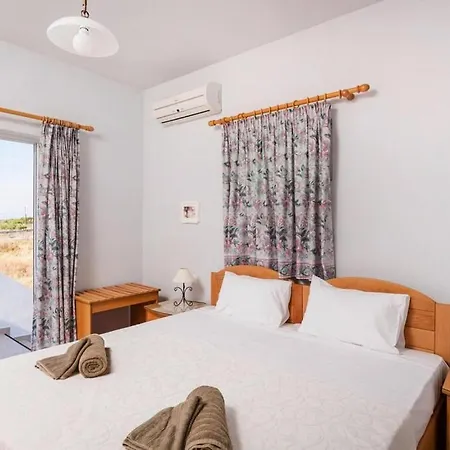 Saltwater Pool Flat In Chania דירה