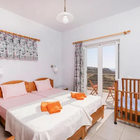 Saltwater Pool Flat In Chania דירה *